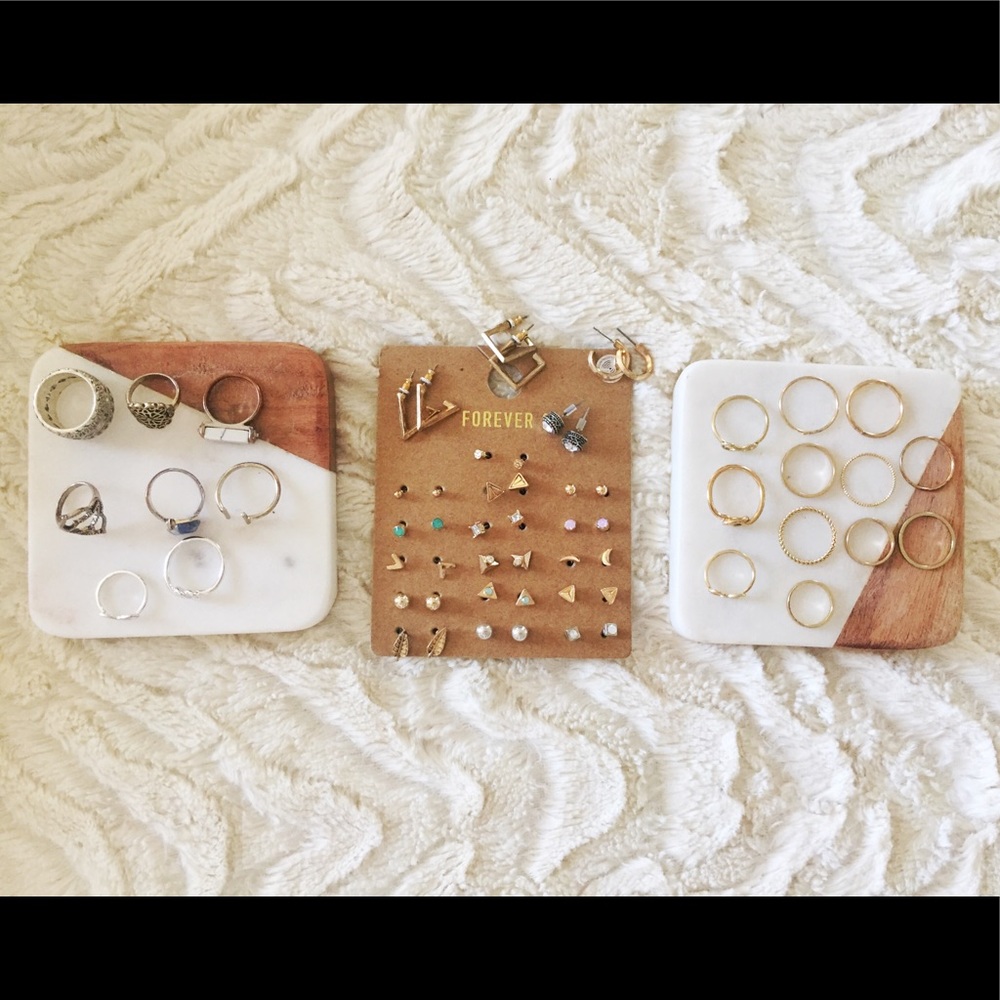 Forever 21 Stud earrings and stackable rings